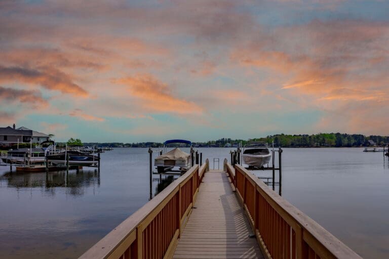 Top 5 Restaurants to Visit by Boat on Lake Murray, SC