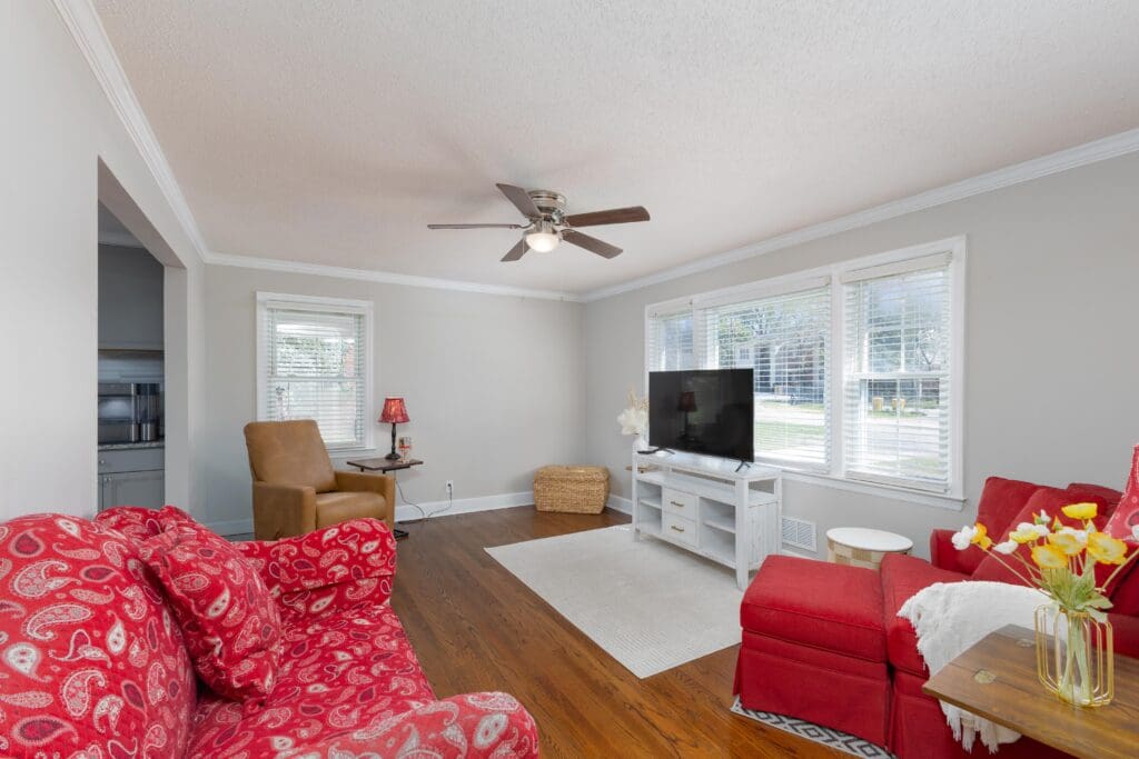 1433 Aralia Dr Columbia SC living room photo